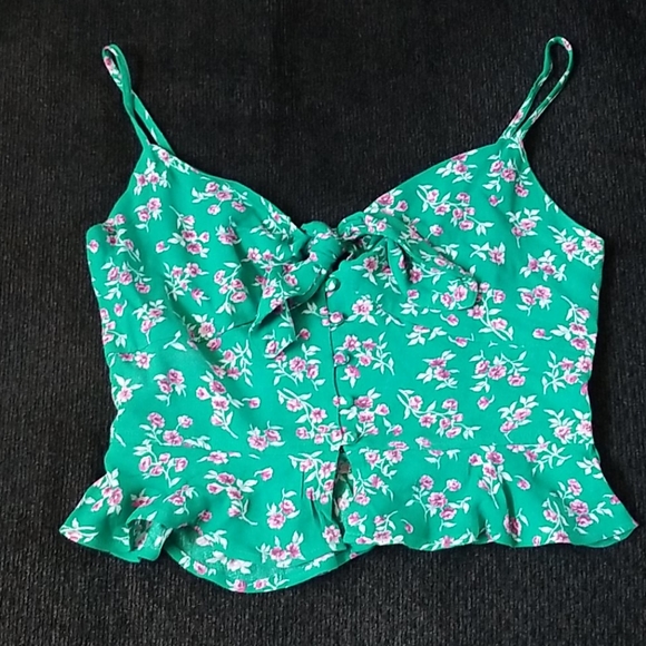 American Eagle Outfitters Tops - 🌺 3 for $15 American Eagle crop top